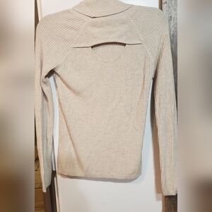 Abercrombie+fitch Ribbed Long Sleeve Turtleneck Beige Key Hole Open On Back Fall